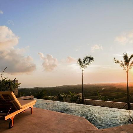 Tanglad Sundance Residence Nusa Penida מראה חיצוני תמונה